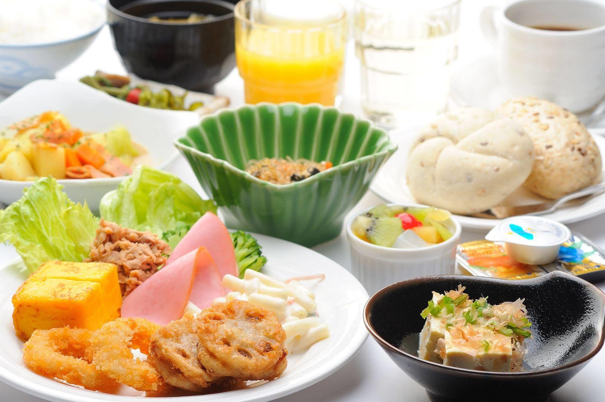 Hotel Route-Inn Yokohama Bashamichi Eksteriør billede